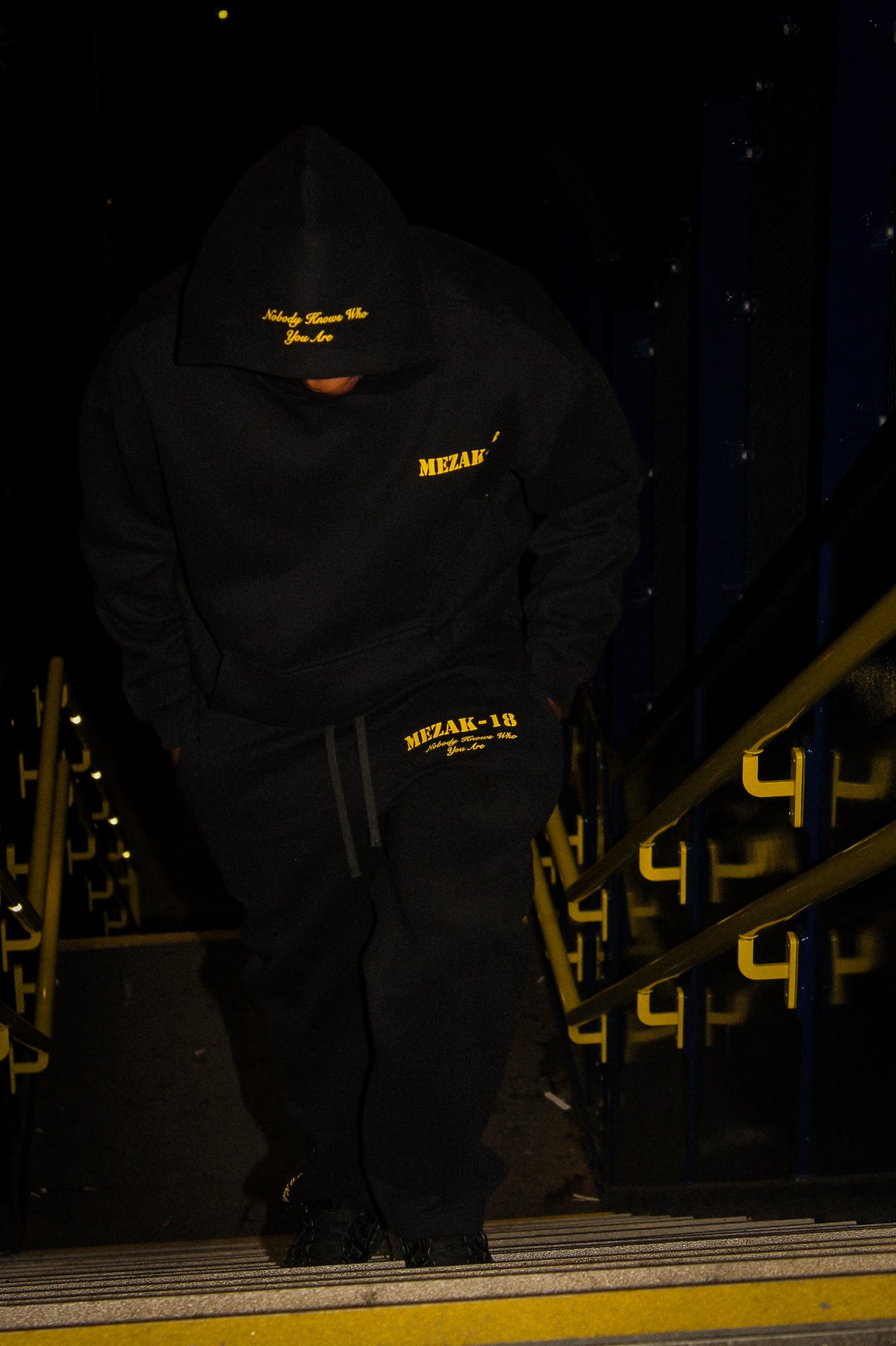 MEZAK-18 HOODIE